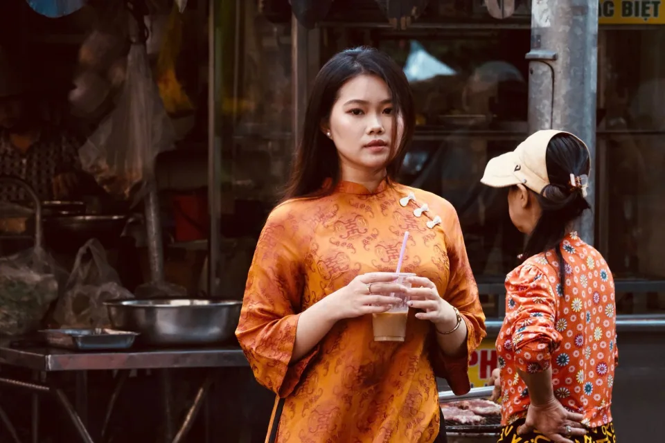 Bàn ăn tại Quán Ăn Quan Chính